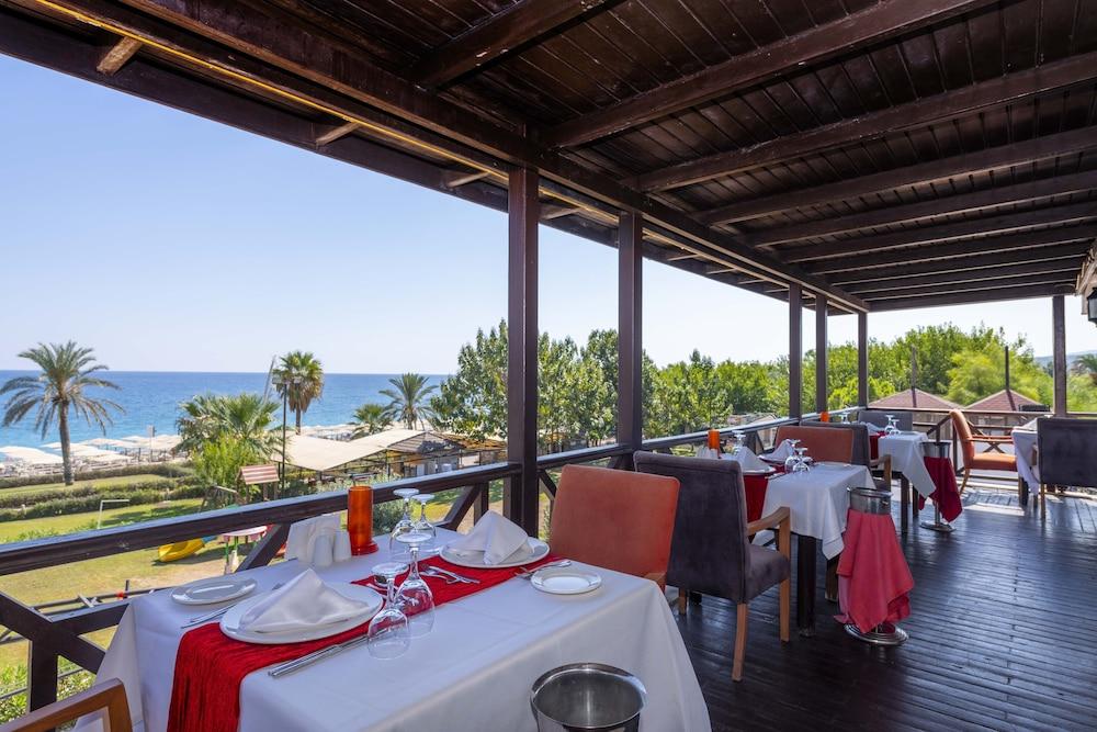 Labada Beach Hotel Camyuva Exterior foto